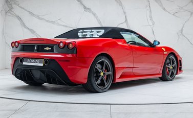 Ferrari 430 Scuderia SPIDER 16M 12