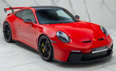 Porsche 911 GT3 (992) 11