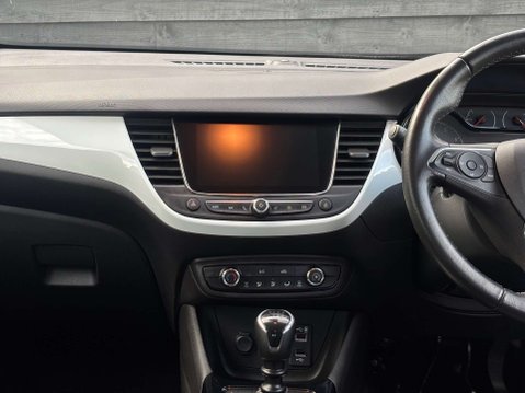 Vauxhall Crossland X 1.2 Crossland X SRi Nav T 5dr 27