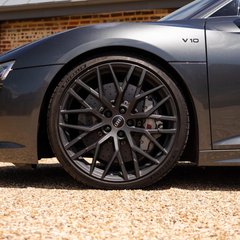 Audi R8 5.2 FSI V10 Plus S Tronic quattro Euro 6 (s/s) 2dr 1