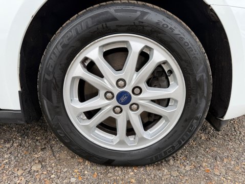 Ford Transit Connect 1.5 240 EcoBlue Limited L2 Euro 6 (s/s) 5dr 22