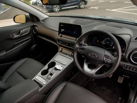 Hyundai KONA PREMIUM SE