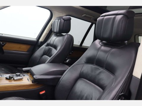 Land Rover Range Rover 2.0 Range Rover Autobiography P400e Auto 4WD 5dr 67