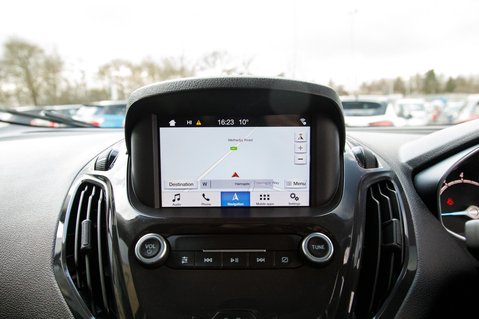 Ford Tourneo Courier TITANIUM 22