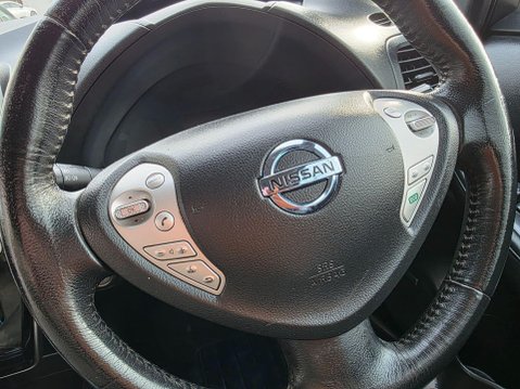 Nissan LEAF 30kWh Tekna Auto 5dr 23