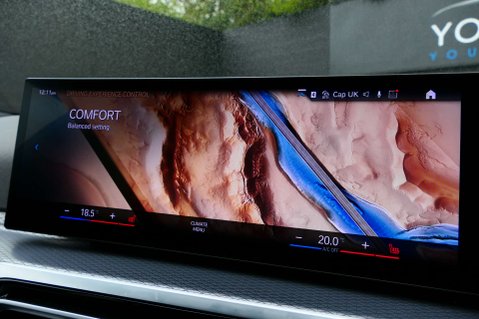 BMW 3 Series 2.0 320i M Sport Auto 5dr 34