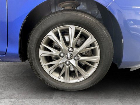 Toyota Yaris 1.5 VVT-h Icon Hatchback 5dr Petrol Hybrid E-CVT Euro 6 (s/s) (100 ps) Air 10