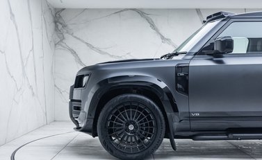 Land Rover Defender 90 V8 Carpathian Edition Urban Widetrack 31