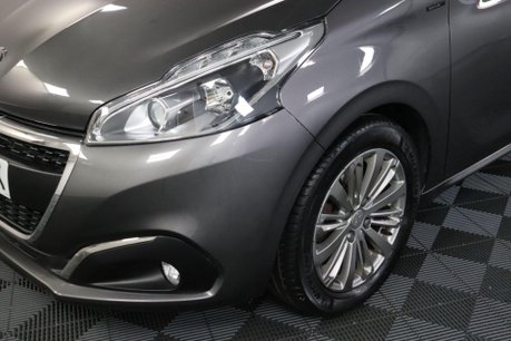 Peugeot 208 PURETECH S/S SIGNATURE 31