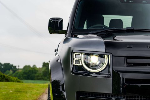 Land Rover Defender V8 Carpathian Edition 25