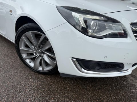Vauxhall Insignia 2.0 CDTi ecoFLEX SRi Nav Euro 5 (s/s) 5dr 6