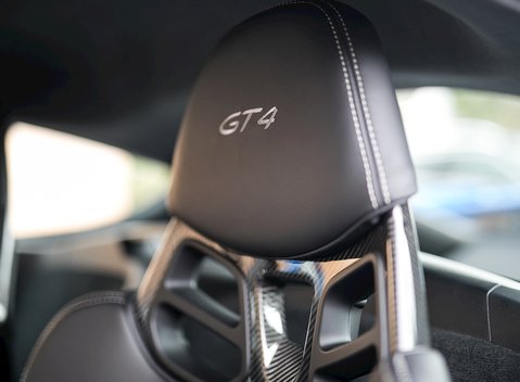 Porsche Cayman GT4 17