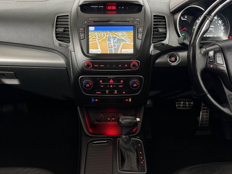 Kia Sorento CRDI KX-4 15