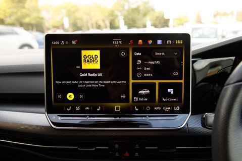 Volkswagen Golf BLACK EDITION TSI 16