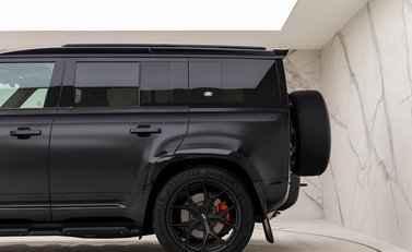 Land Rover Defender 110 X P400 27