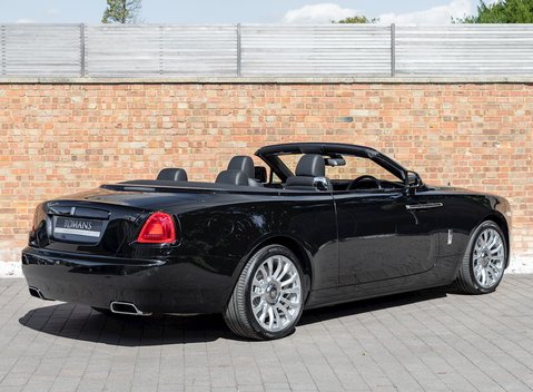 Rolls-Royce Dawn 7