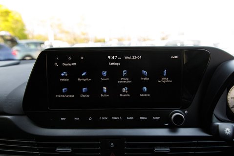 Hyundai i20 T-GDI PREMIUM MHEV 32