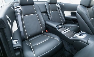 Rolls-Royce Dawn Black Badge 17