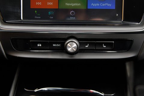 MG MG5 EXCLUSIVE 38