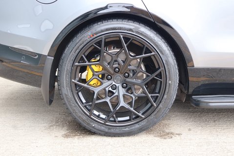 Land Rover Discovery 2023 R-DYNAMIC HSE MHEV GENUINE REAR SEAT CONVERSION URBAN 22 WHEELS  7
