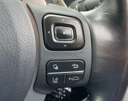 Lexus Is 2.5 IS 300h Advance CVT 4dr 54