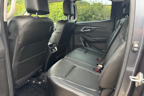 Isuzu D-Max DL40 1.9 TD Double Cab 4x4 Pickup - Roller Shutter 15