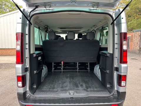 Renault Trafic 2.0 dCi LL30 Advance Minibus Double Cab 5dr Diesel EDC L2 H1 Euro 6 (s/s) ( 14