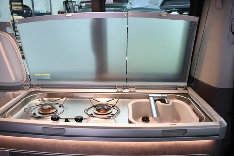 Volkswagen California OCEANI 4MOTION DSG HUGE SPEC VERY RARE  5 YEAR WARRANTY FROM NEW  4 BERTH 25