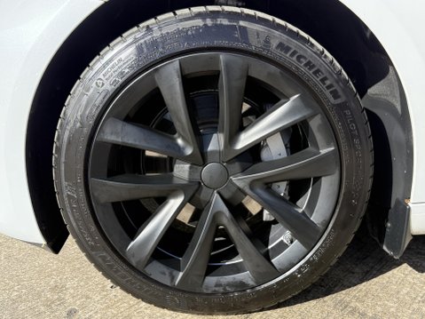 Tesla Model 3 (Dual Motor) Long Range Saloon 4dr Electric Auto 4WDE (346 ps) 18
