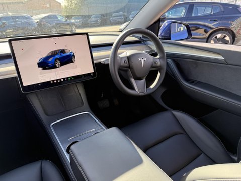 Tesla Model Y (Dual Motor) Long Range SUV 5dr Electric Auto 4WDE (384 bhp) 29
