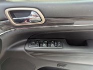 Jeep Grand Cherokee 3.0 Grand Cherokee Overland CRD Auto 4WD 5dr 34