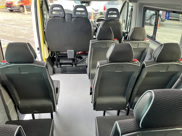 Peugeot Boxer PEUGEOT BOXER 440 L4H2 BLUE 17 SEATER MINIBUS 29