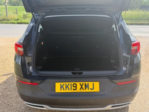 Vauxhall Grandland X 1.2 Turbo GPF Sport Nav SUV 5dr Petrol Manual Euro 6 (s/s) (130 ps) FSH & 2 8