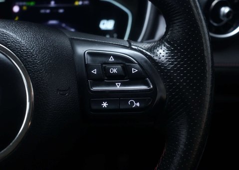 MG HS 1.5 MG HS Excite Semi-Auto 5dr 32