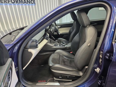 Alfa Romeo Giulia 2.9 V6 Bi-Turbo Quadrifoglio Saloon 4dr Petrol Auto Euro 6 (s/s) (510 ps) 19