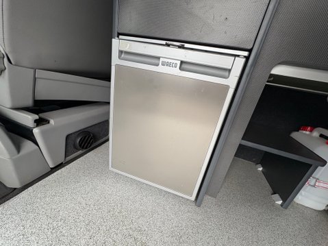 Volkswagen Transporter T32 TDI 29