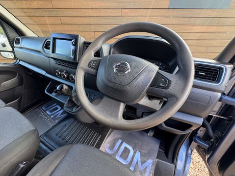 Nissan Interstar 2.3 Interstar Tekna dCi 21