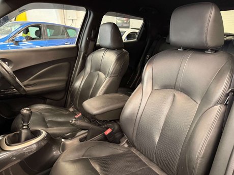 Nissan Juke 1.2 DIG-T Tekna SUV 5dr Petrol Manual Euro 6 (s/s) (115 ps) 38