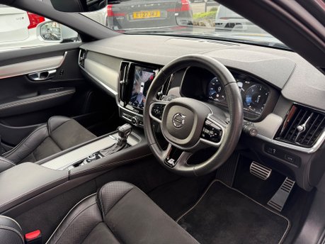 Volvo V90 2.0 D5 PowerPulse R-Design Pro Estate 5dr Diesel Auto AWD Euro 6 (235PS) 28