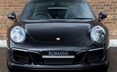 Porsche 911 Targa 4 GTS (991.2) 4