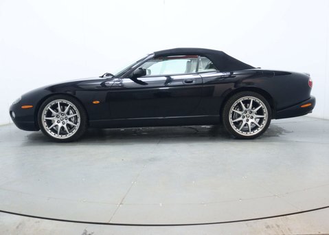 Jaguar XKR 4.2 Convertible 2dr Petrol Automatic (304 g/km, 400 bhp) 17