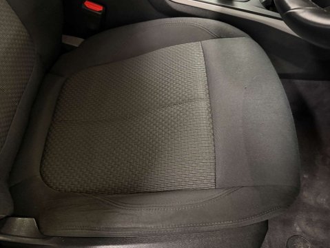 BMW 1 Series 1.5 118I SE 5dr 12