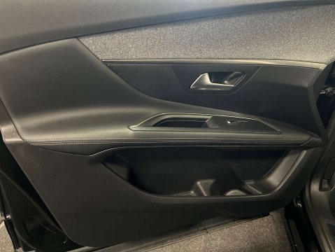 Peugeot 3008 1.2 3008 Allure PureTech S/S 5dr 44