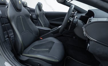 Ferrari Roma SPIDER 17