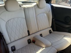 Mini Hatch 1.5 Cooper Exclusive 3dr 21