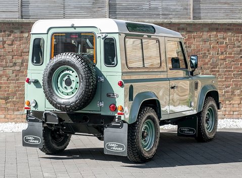 Land Rover Defender 90 Heritage 7