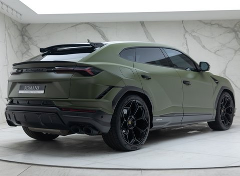 Lamborghini Urus PERFORMANTE 6