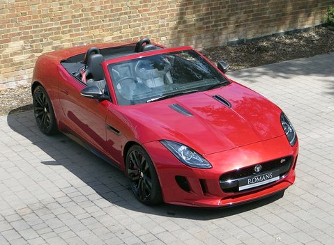 Jaguar F-Type S V8 Convertible 19