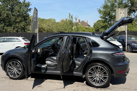Porsche Macan PDK - 21" TURBO WHEELS -PAN ROOF -BOSE -PASM -CAMERA -£15K EXTRAS  20
