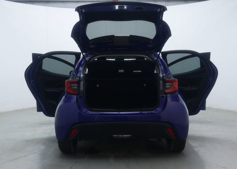 Toyota Yaris 1.5 Yaris Design HEV CVT 5dr 55